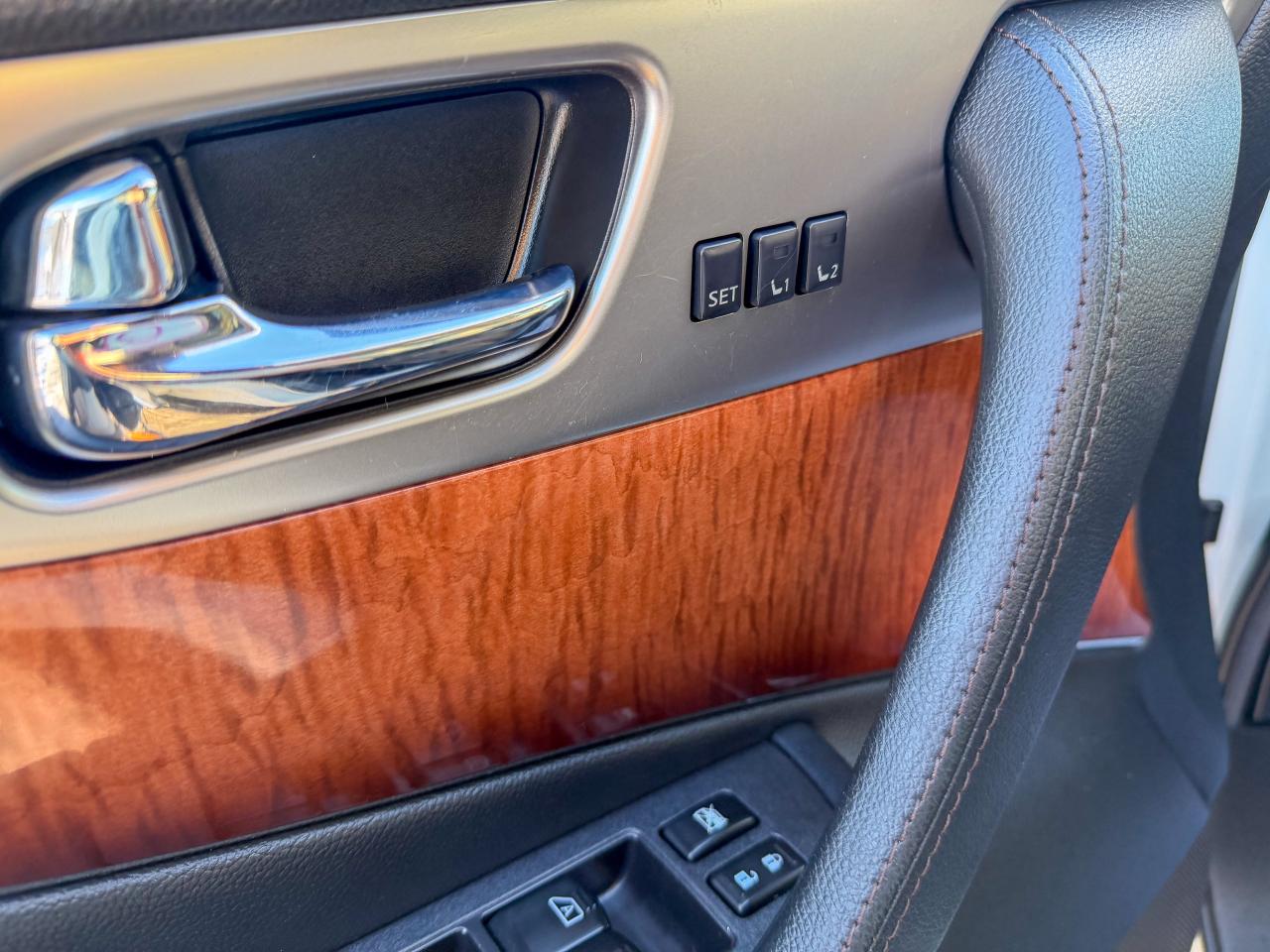 2016 Infiniti QX70 SPORT-AWD/NAVI/LOW KM/360 CAMERA/3.7L/PUSH START Photo