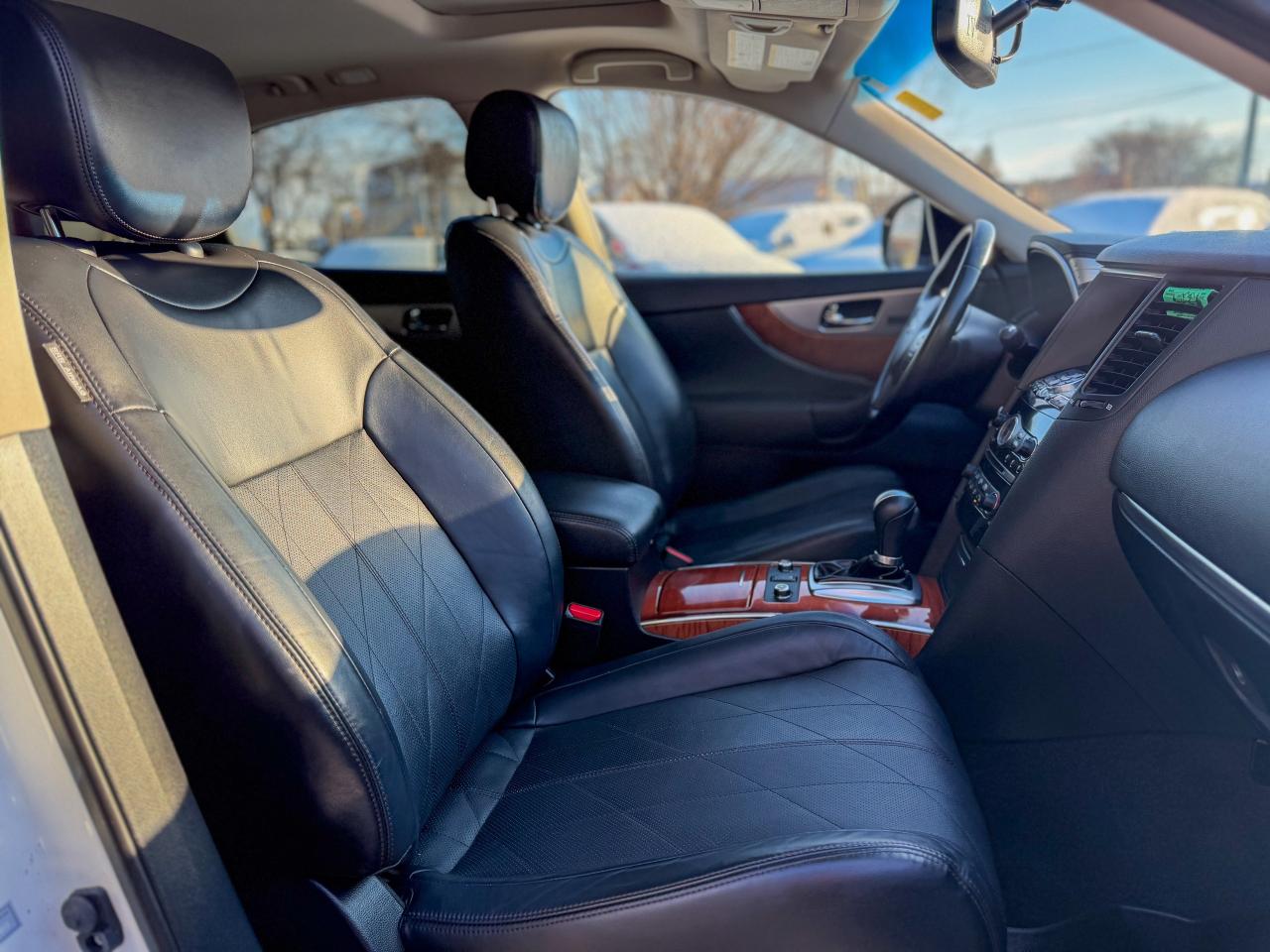 2016 Infiniti QX70 SPORT-AWD/NAVI/LOW KM/360 CAMERA/3.7L/PUSH START Photo