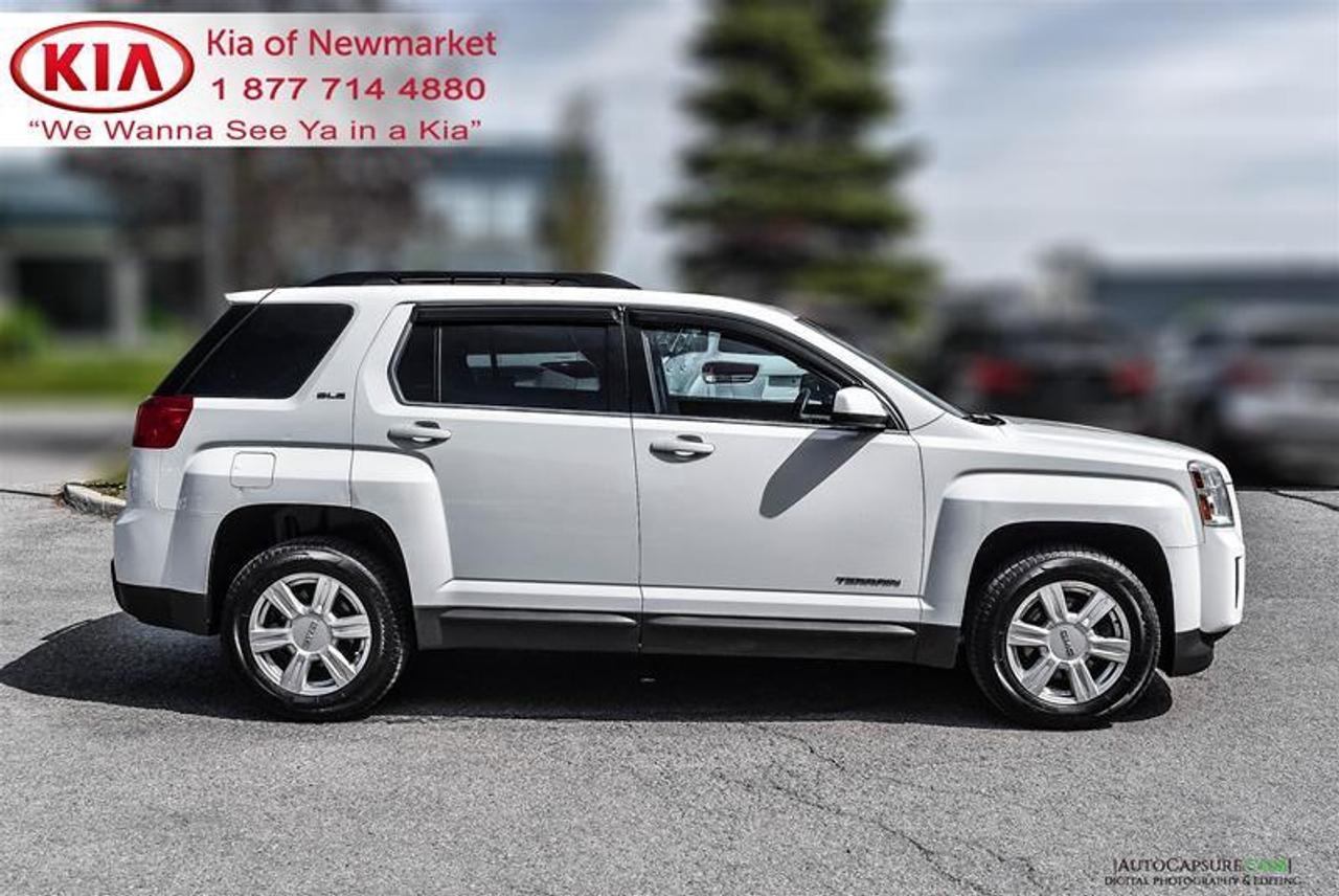 2015 GMC Terrain SLE-2 Front-Wheel Drive Photo3