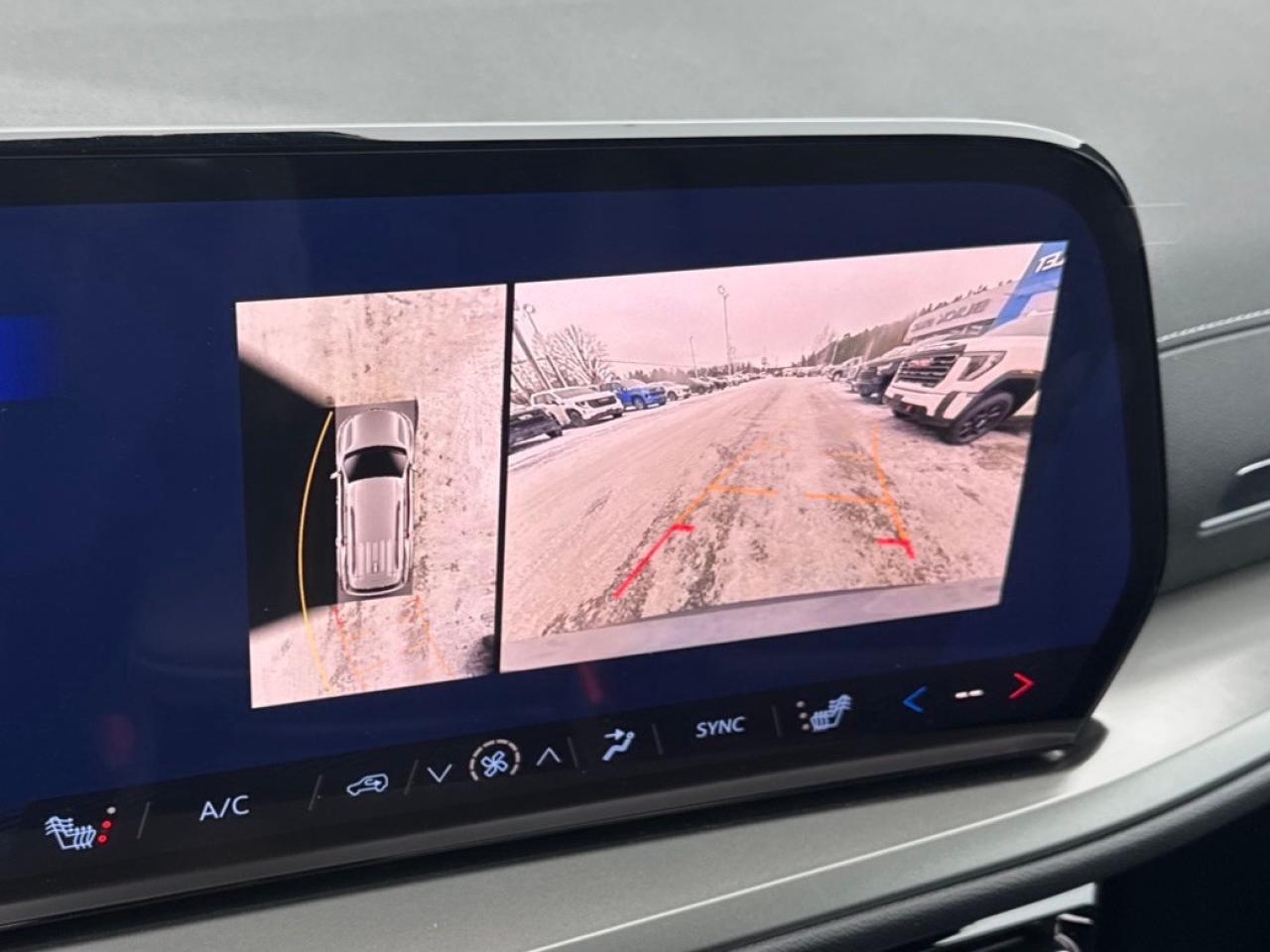 2026 Chevrolet Traverse AWD 4dr LT Photo