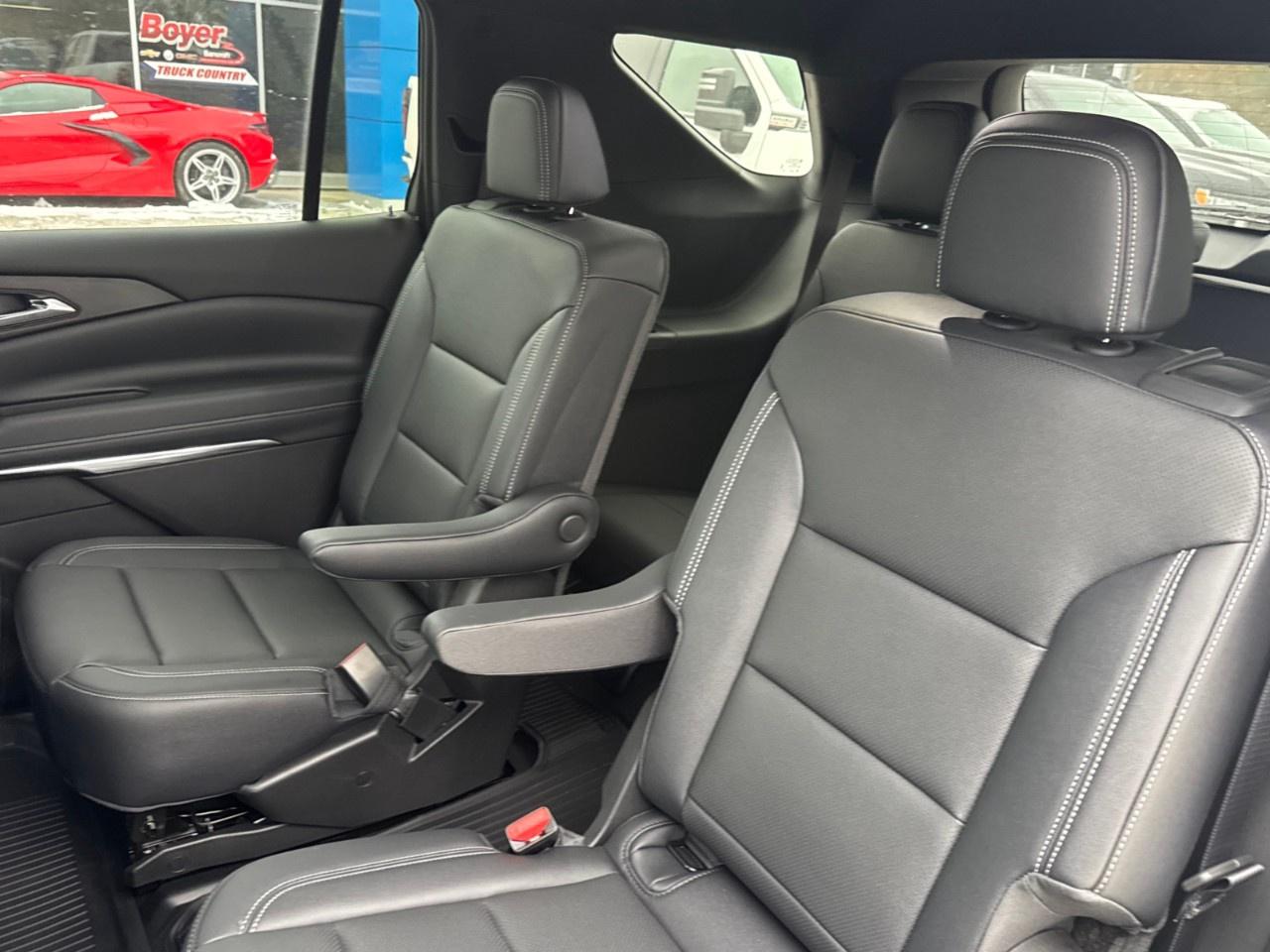 2026 Chevrolet Traverse AWD 4dr LT Photo