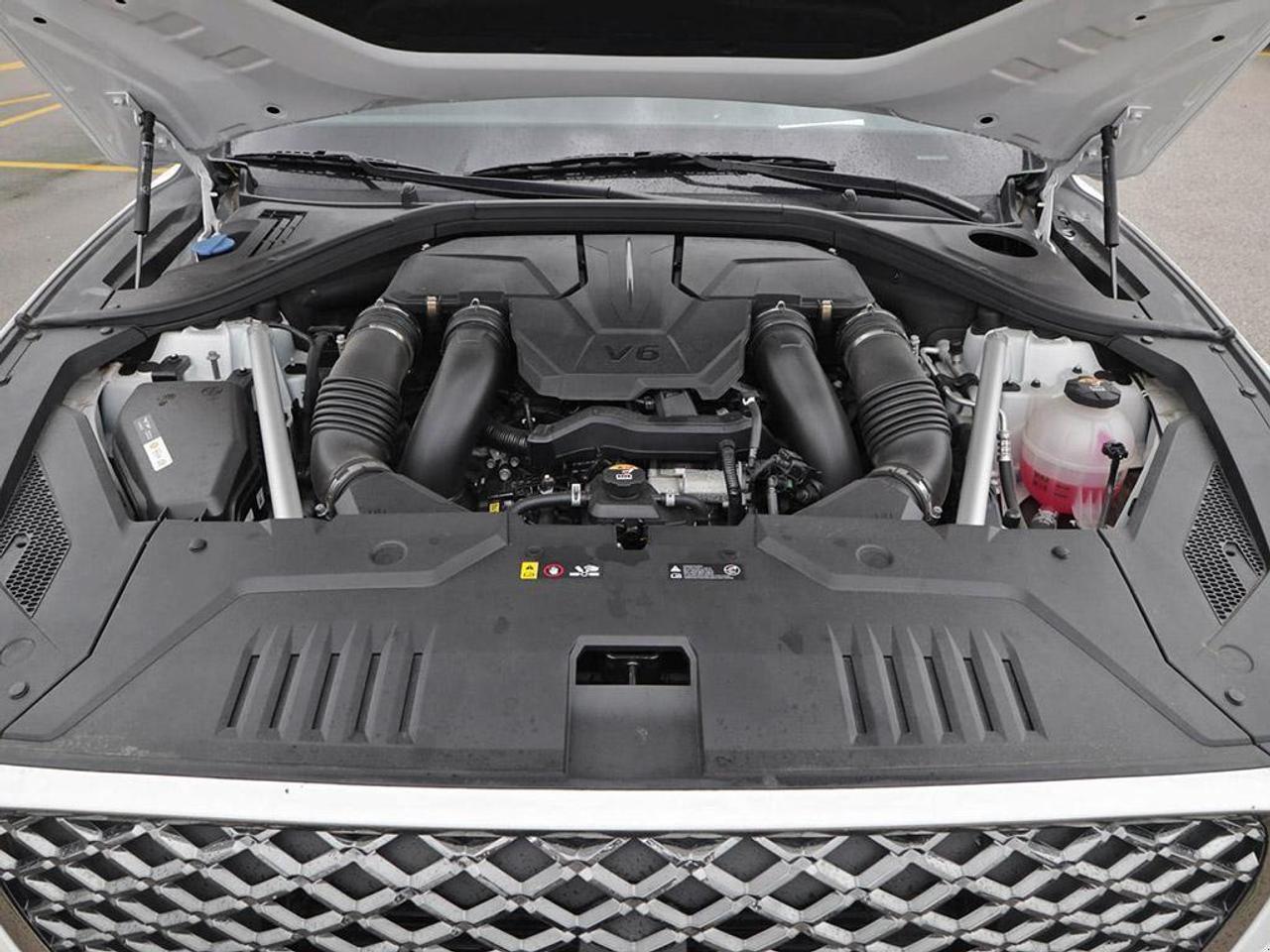 2025 Genesis GV70 3.5T Sport Plus w/eLSD 4dr All-Wheel Drive Photo
