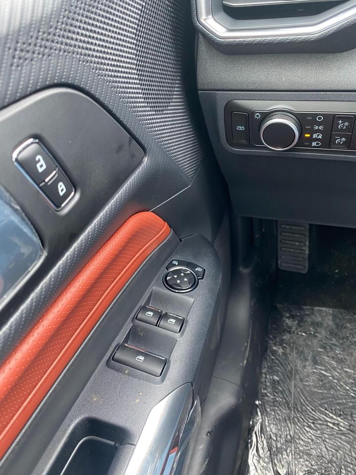 2026 Ford Mustang EcoBoost 2dr Convertible Photo