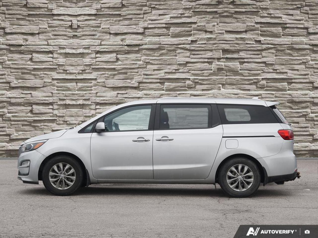 2020 Kia Sedona  Photo2