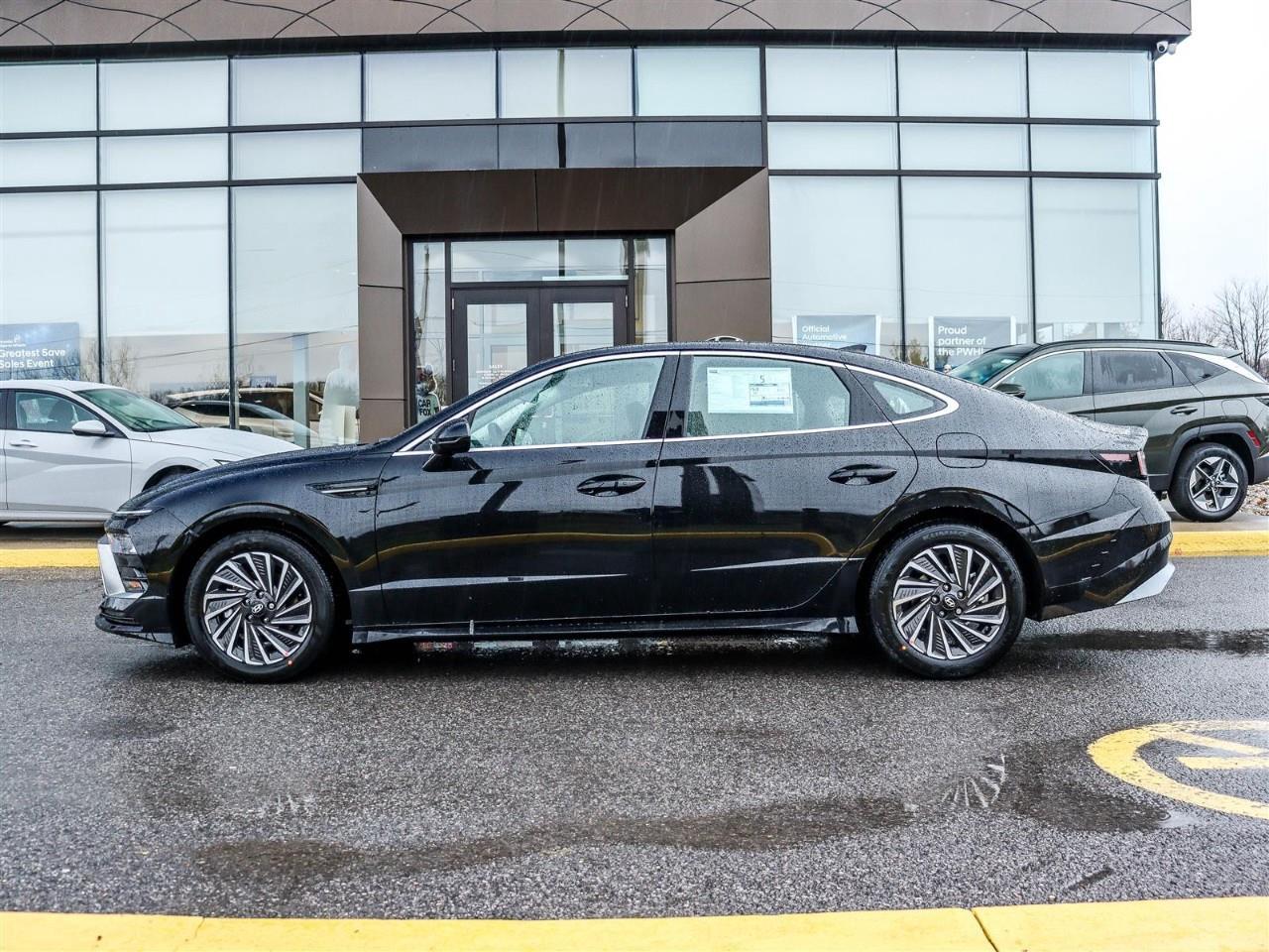 2026 Hyundai Sonata Hybrid Preferred-Trend 4dr Front-Wheel Drive Sedan Photo4