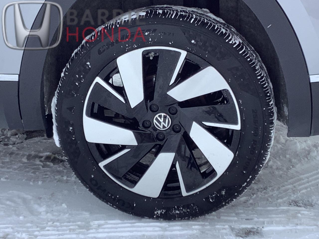 2024 Volkswagen Atlas Cross Sport 2.0 TSI Highline 4dr All-Wheel Drive 4MOTION Photo