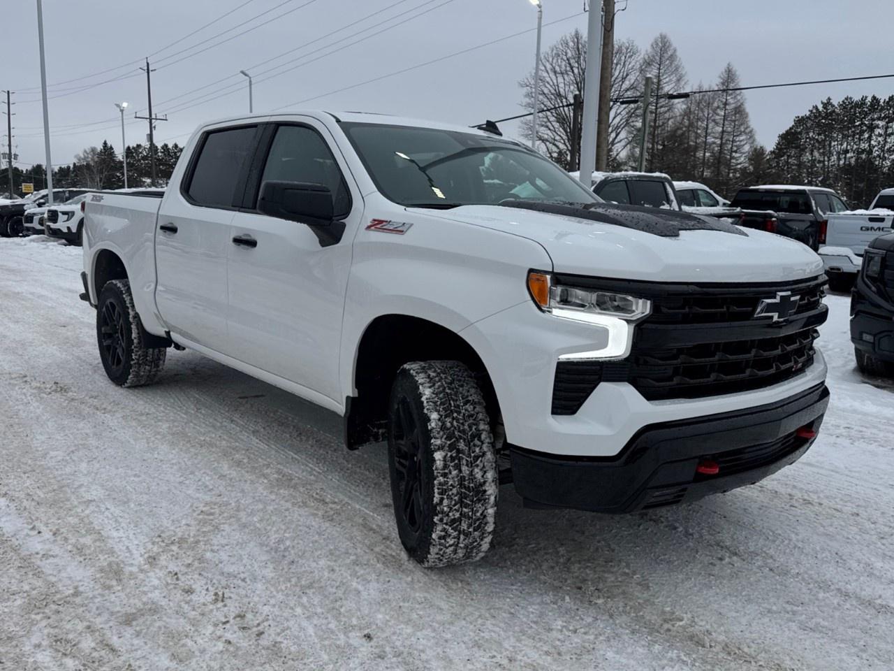 2026 Chevrolet Silverado 1500 Crew Cab Short Box 4-Wheel Drive LT Trail Boss Photo2