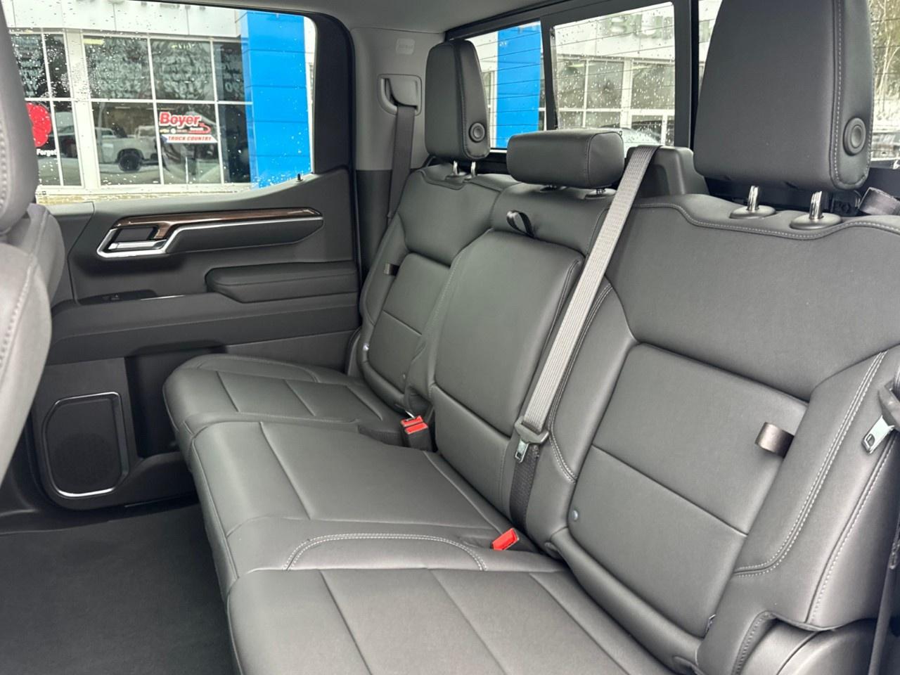 2026 Chevrolet Silverado 1500 Crew Cab Short Box 4-Wheel Drive LT Trail Boss Photo