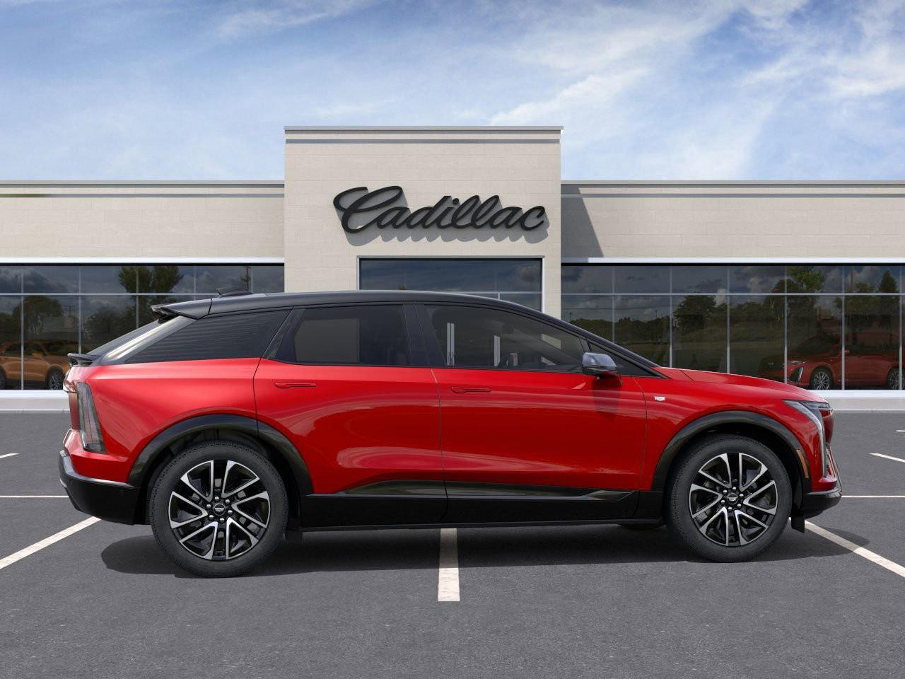 2026 Cadillac OPTIQ Sport 4dr Photo