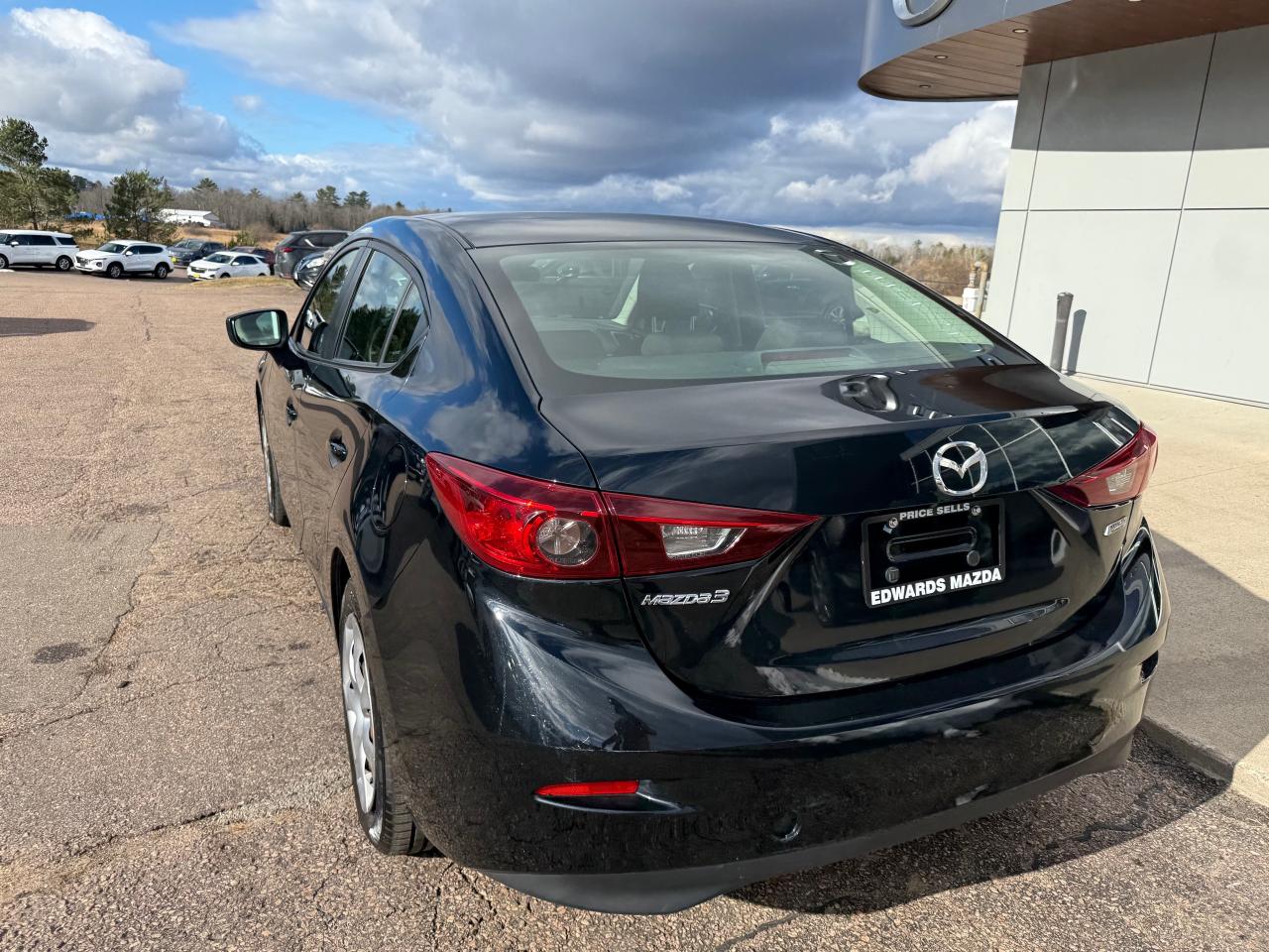2018 Mazda 3 GX (M6) 4dr Sedan Photo