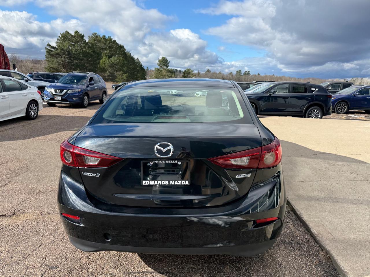 2018 Mazda 3 GX (M6) 4dr Sedan Photo