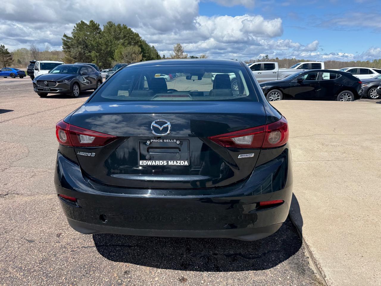 2018 Mazda 3 GX (M6) 4dr Sedan Photo