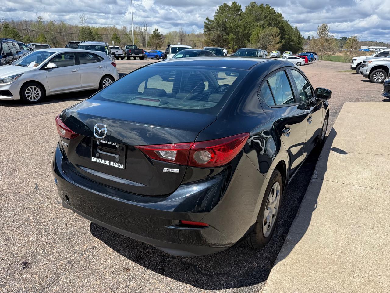 2018 Mazda 3 GX (M6) 4dr Sedan Photo