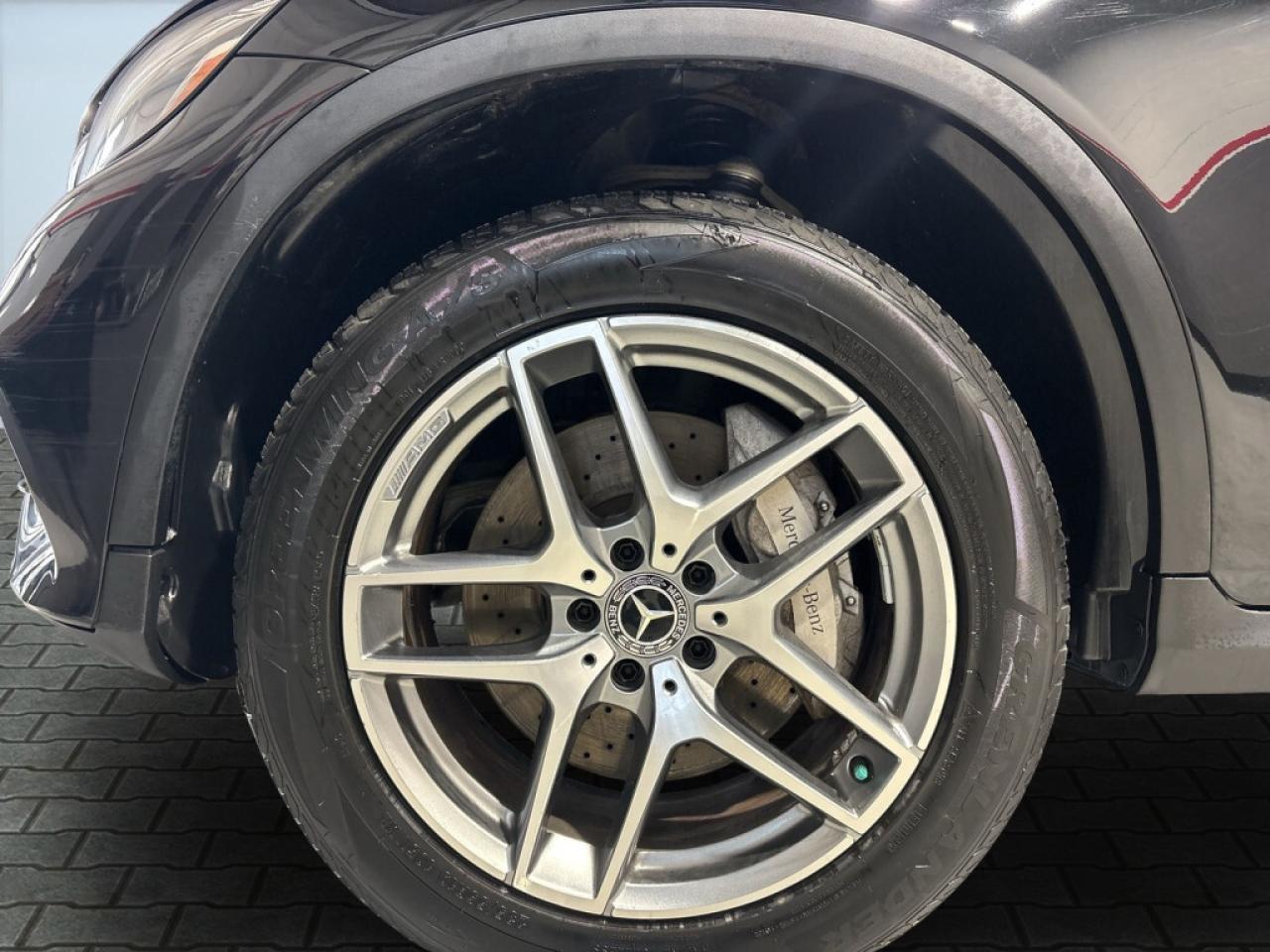 2018 Mercedes-Benz GLC-Class GLC 300 AMG Pkg 4MATIC /NAVI/Sunroof/Leather/back Photo