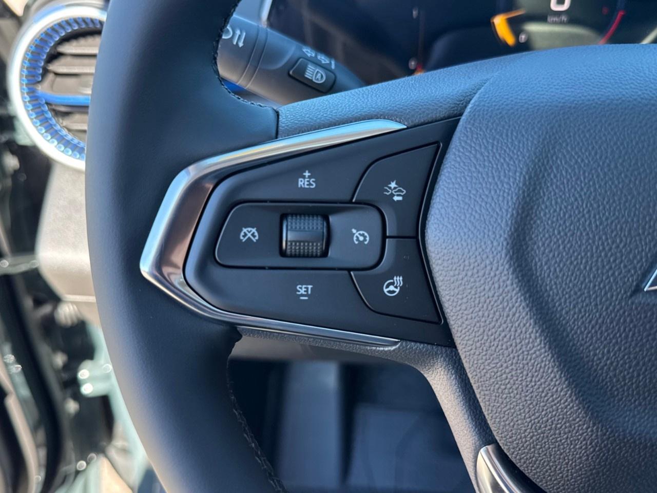 2025 Chevrolet Trax Fwd 4dr Lt Photo