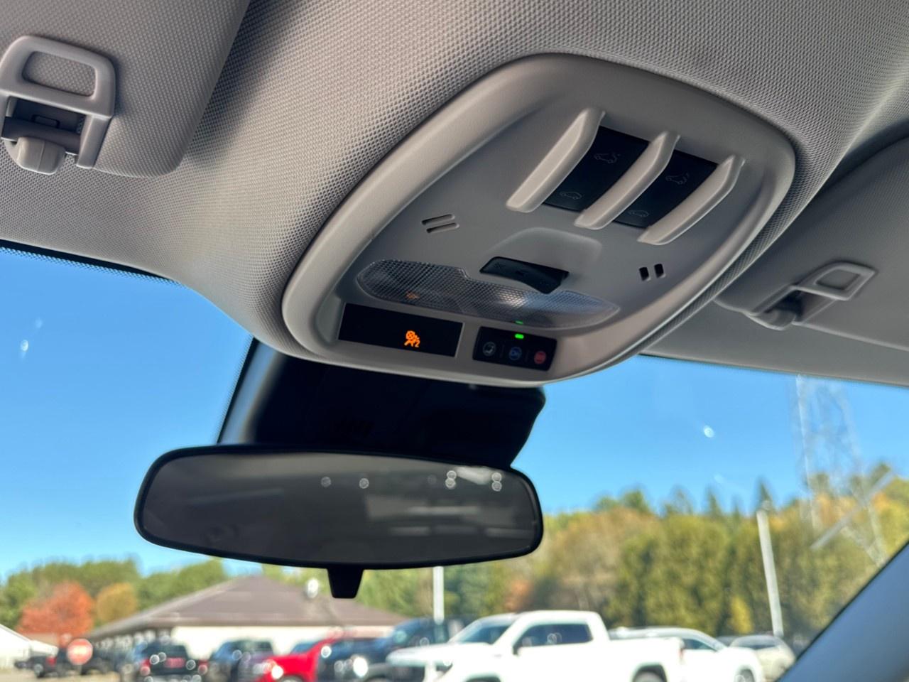 2025 Chevrolet Trax Fwd 4dr Lt Photo