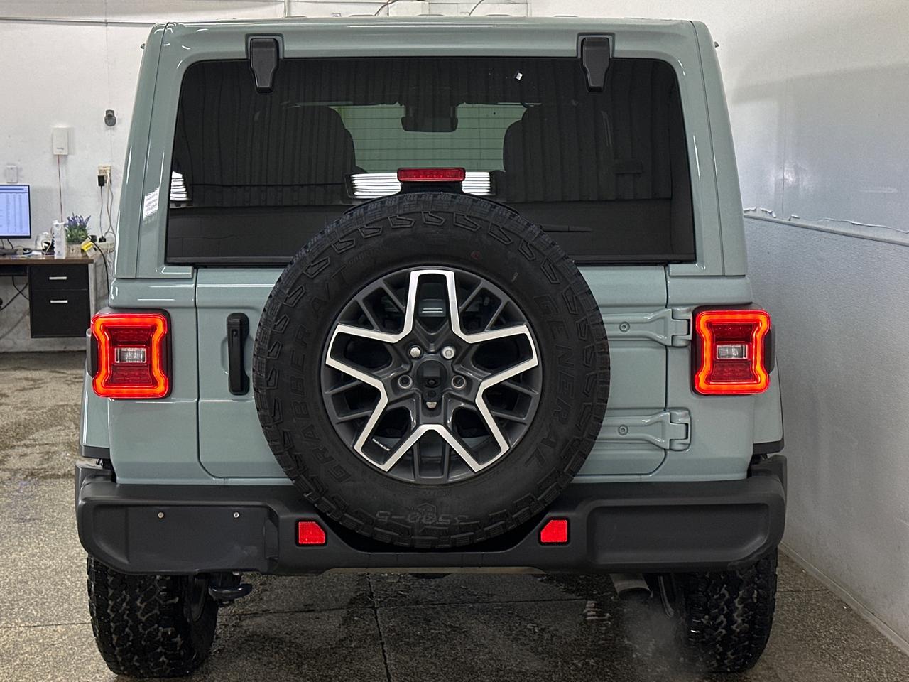 2024 Jeep Wrangler SAHARA 4DR 4X4 Photo