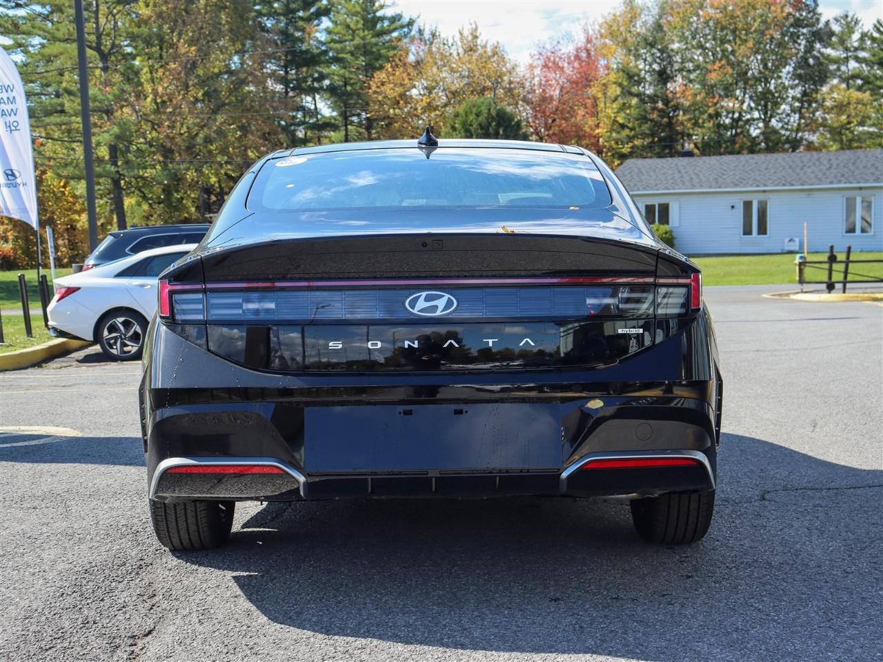 2026 Hyundai Sonata Hybrid Preferred-Trend 4dr Front-Wheel Drive Sedan Photo3
