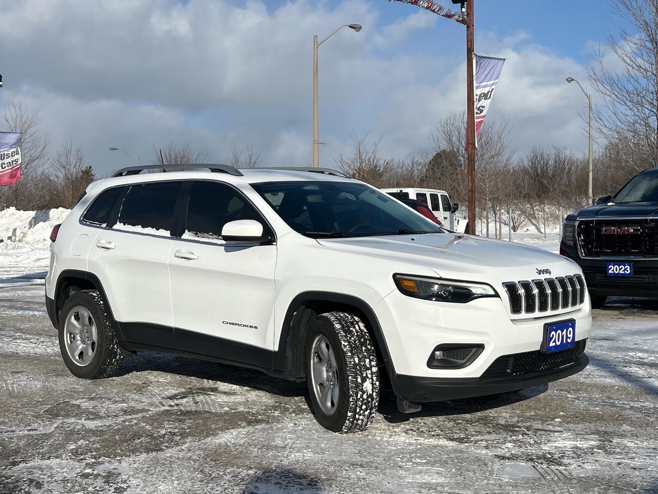 2019 Jeep Cherokee North 4x4 w/Cold Weather, 8.4 Screen, NAV Photo