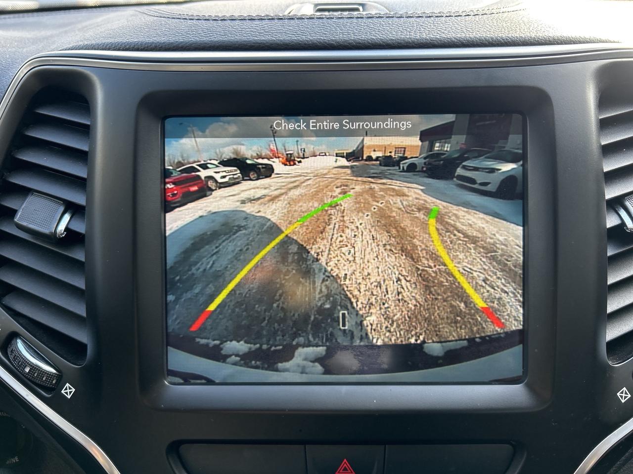 2019 Jeep Cherokee North 4x4 w/Cold Weather, 8.4 Screen, NAV Photo