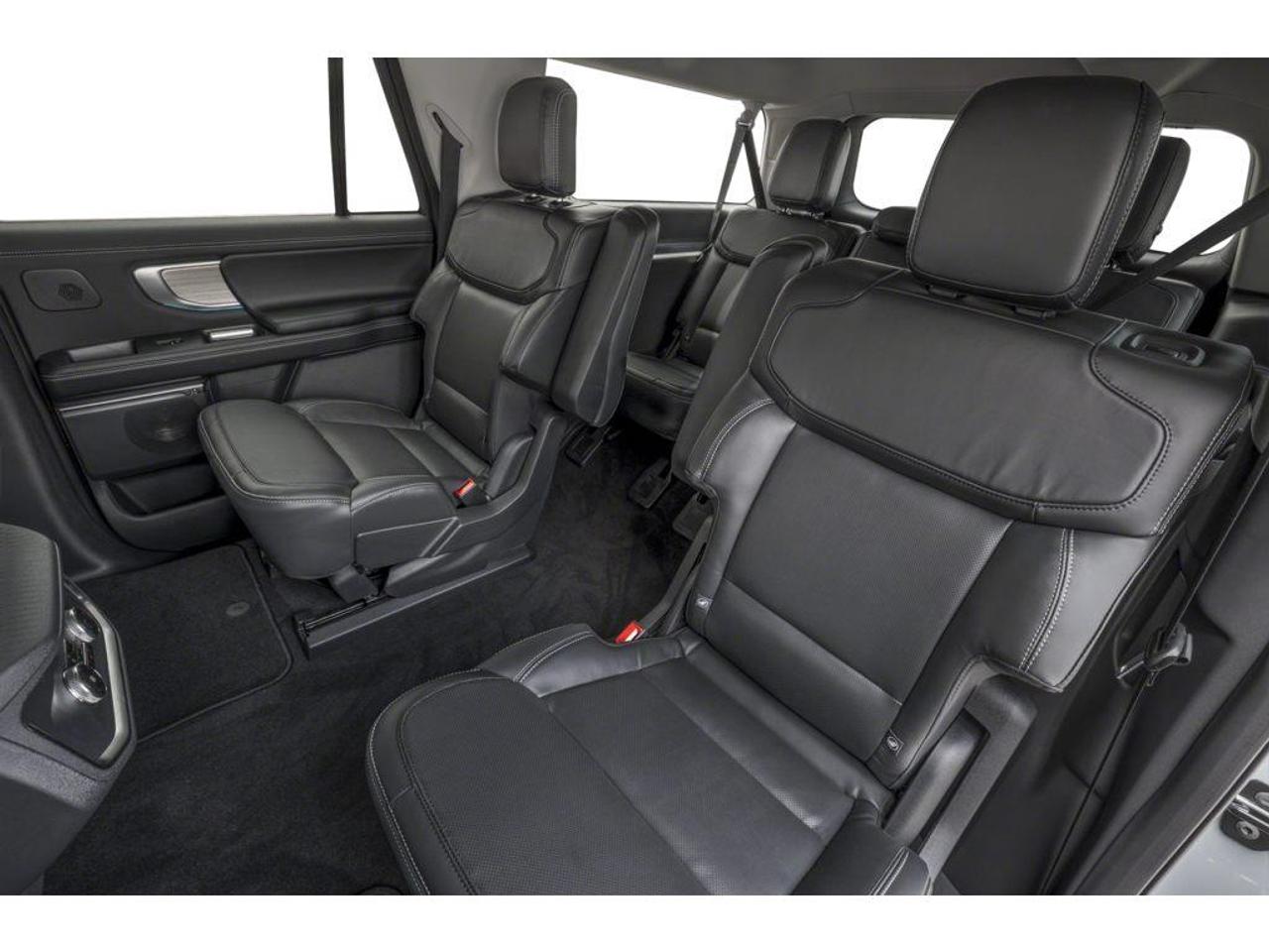 2025 Ford Expedition Max Platinum 4dr 4x4 Photo