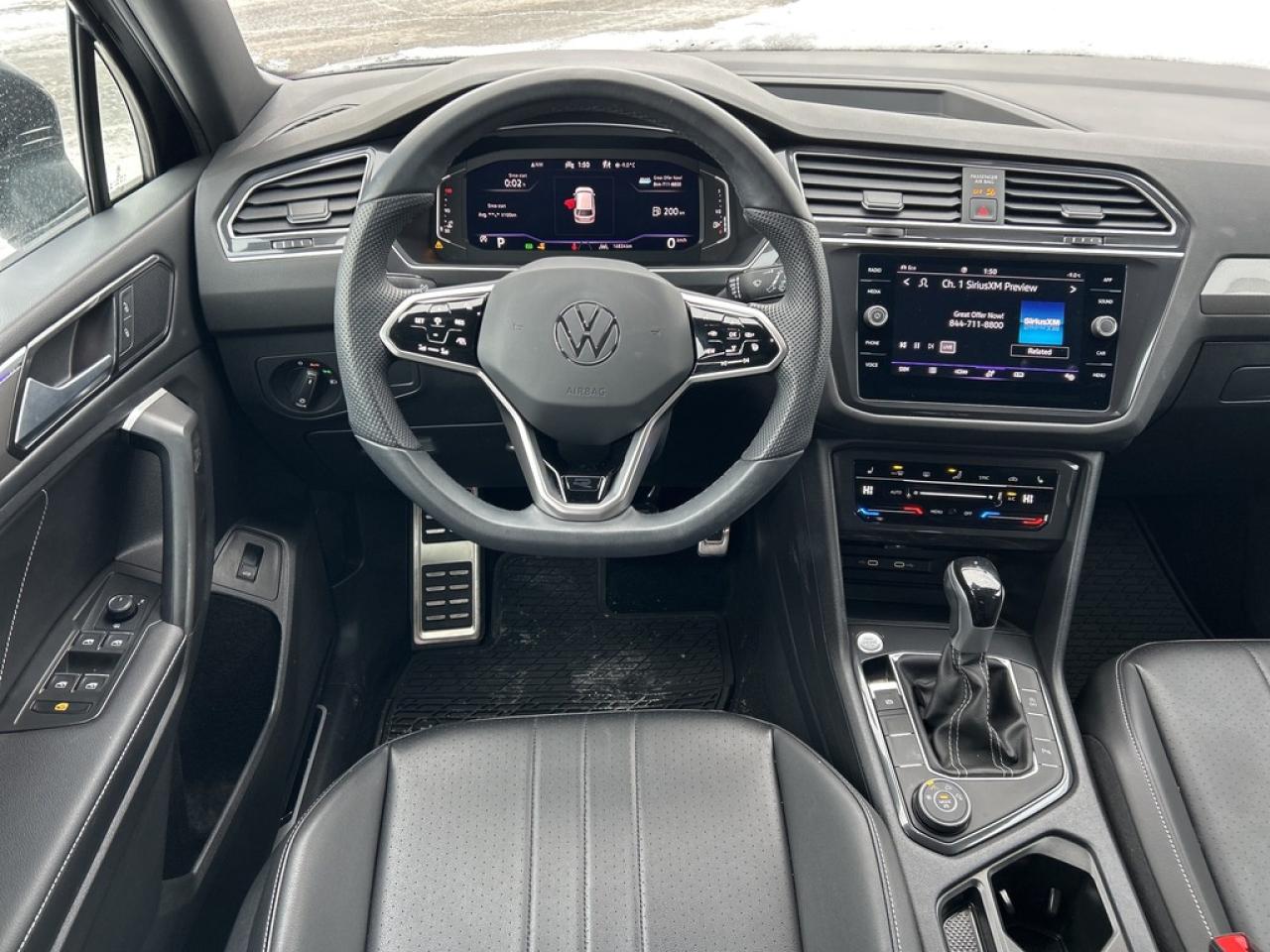 2024 Volkswagen Tiguan Comfortline R-Line Black Edition 4dr All-Wheel Drive 4MOTION Photo