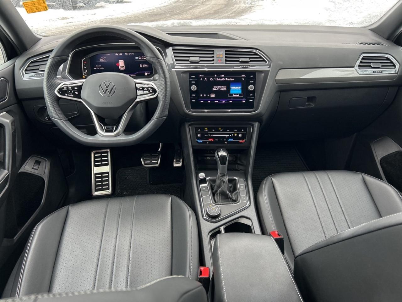 2024 Volkswagen Tiguan Comfortline R-Line Black Edition 4dr All-Wheel Drive 4MOTION Photo