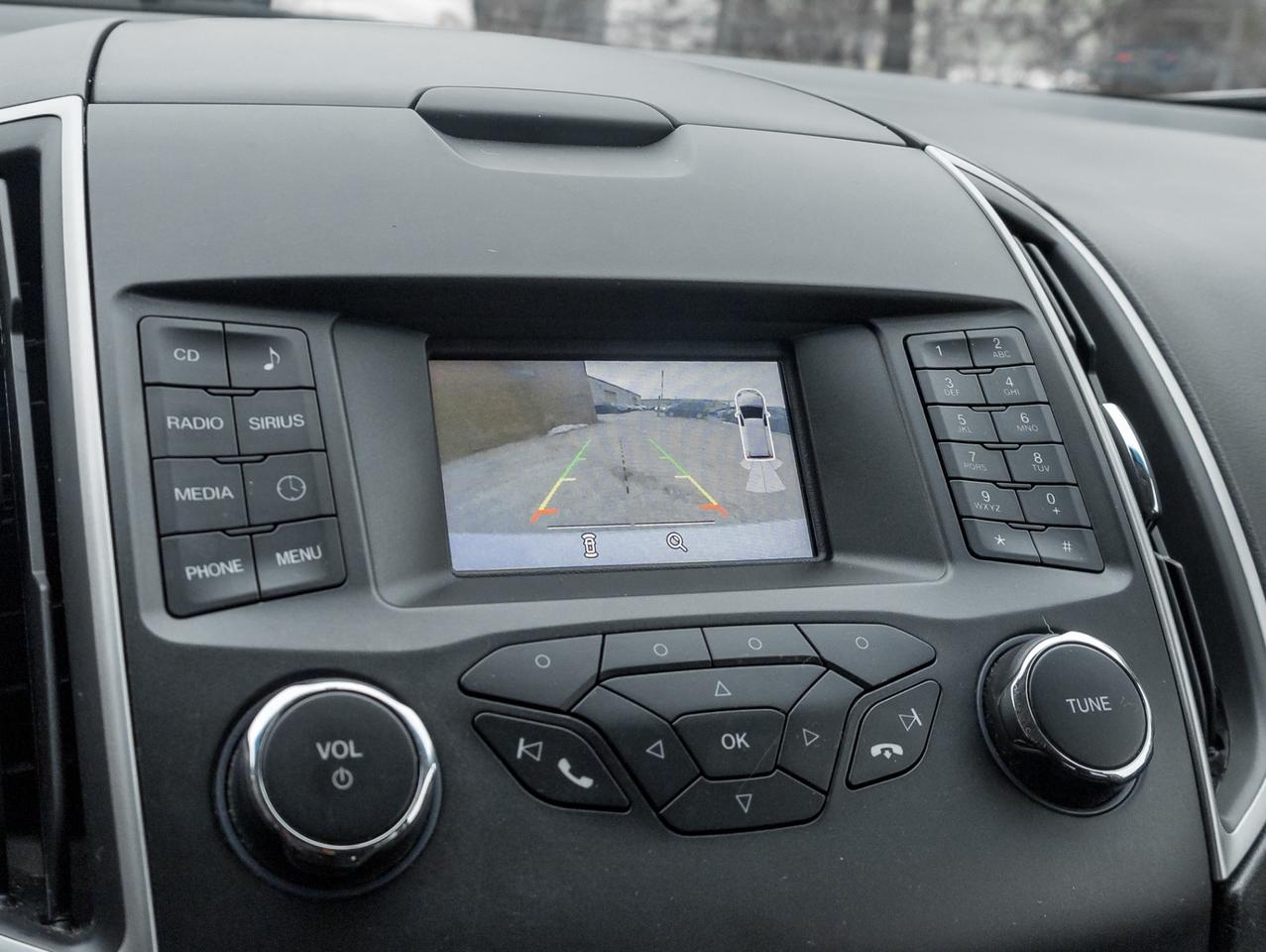 2017 Ford Edge SEL AWD Photo