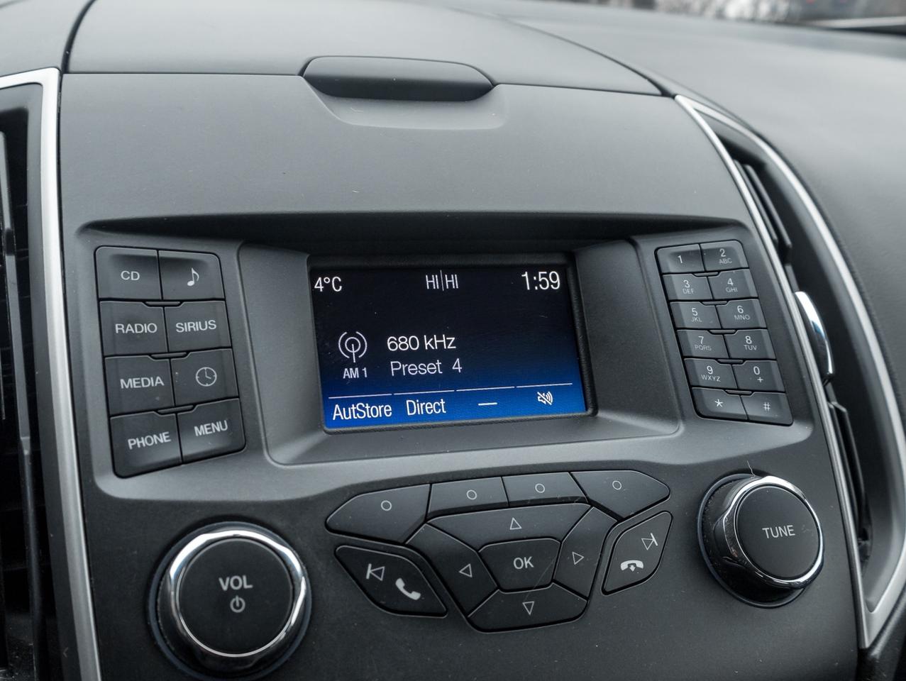 2017 Ford Edge SEL AWD Photo