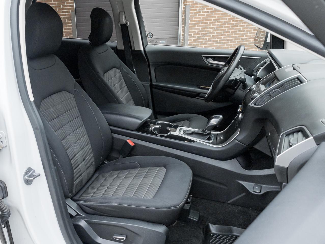 2017 Ford Edge SEL AWD Photo