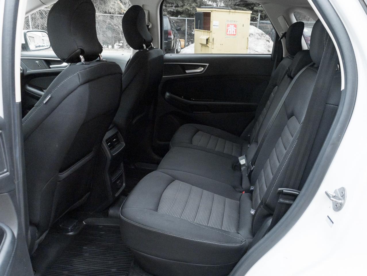 2017 Ford Edge SEL AWD Photo