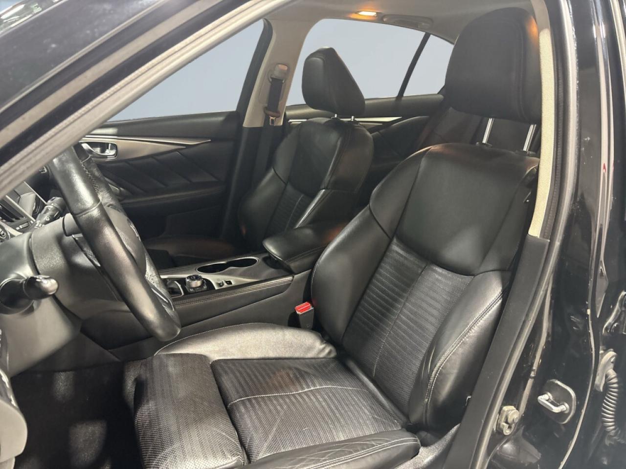 2018 Infiniti Q50 Sport AWD/Clean Carfax/ NAVI/Leather/Sunroof/Back Photo