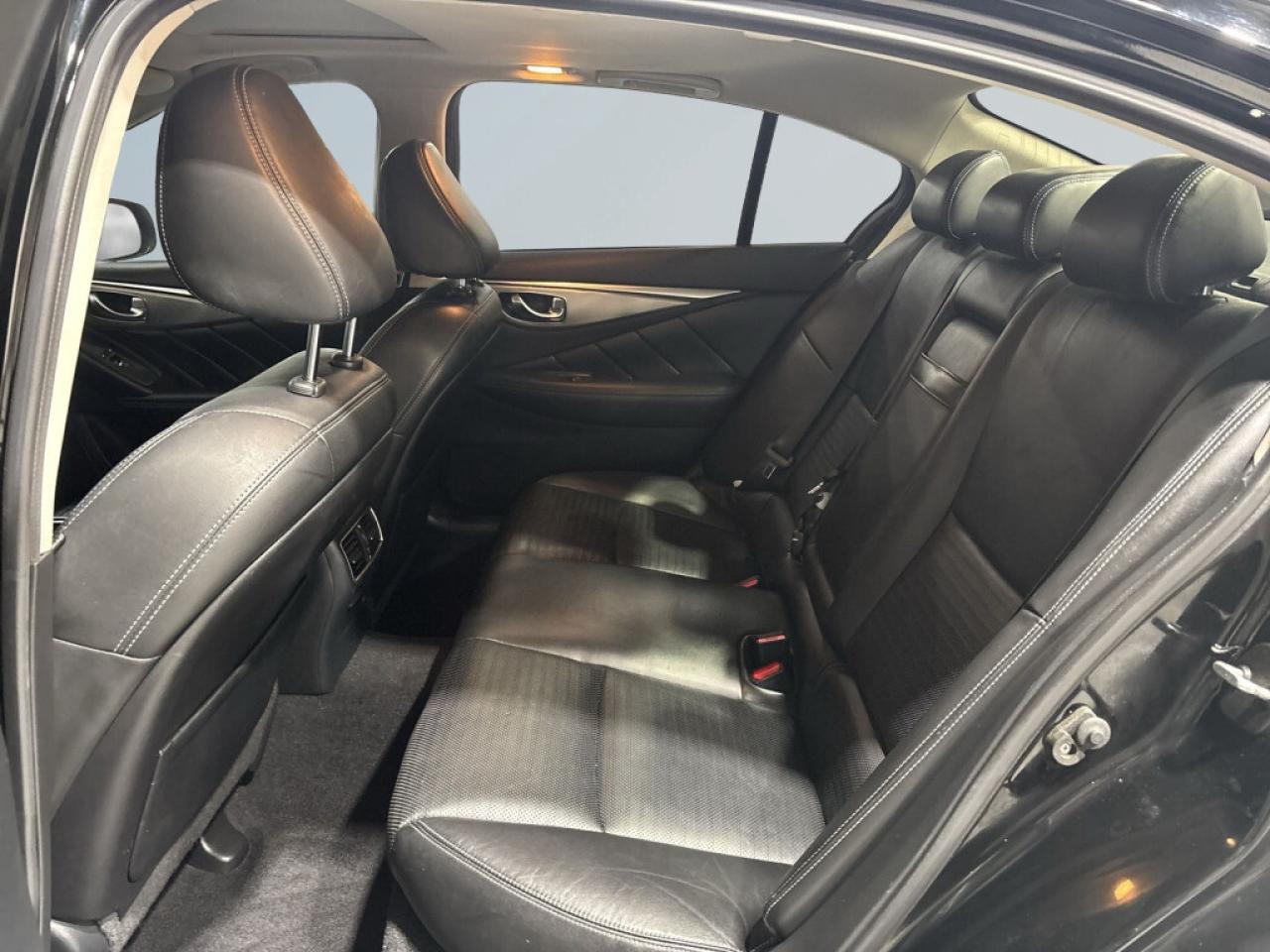 2018 Infiniti Q50 Sport AWD/Clean Carfax/ NAVI/Leather/Sunroof/Back Photo