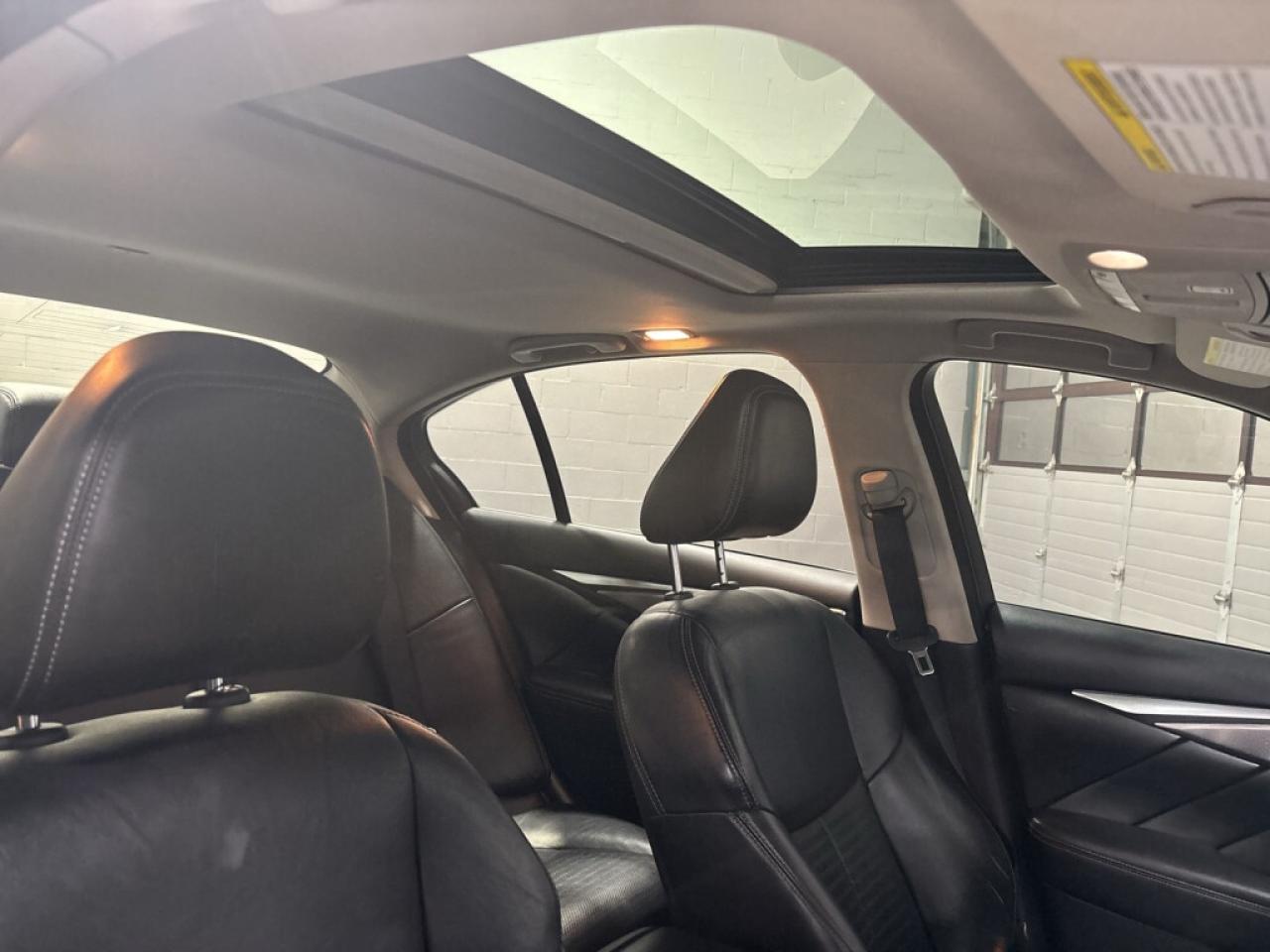 2018 Infiniti Q50 Sport AWD/Clean Carfax/ NAVI/Leather/Sunroof/Back Photo