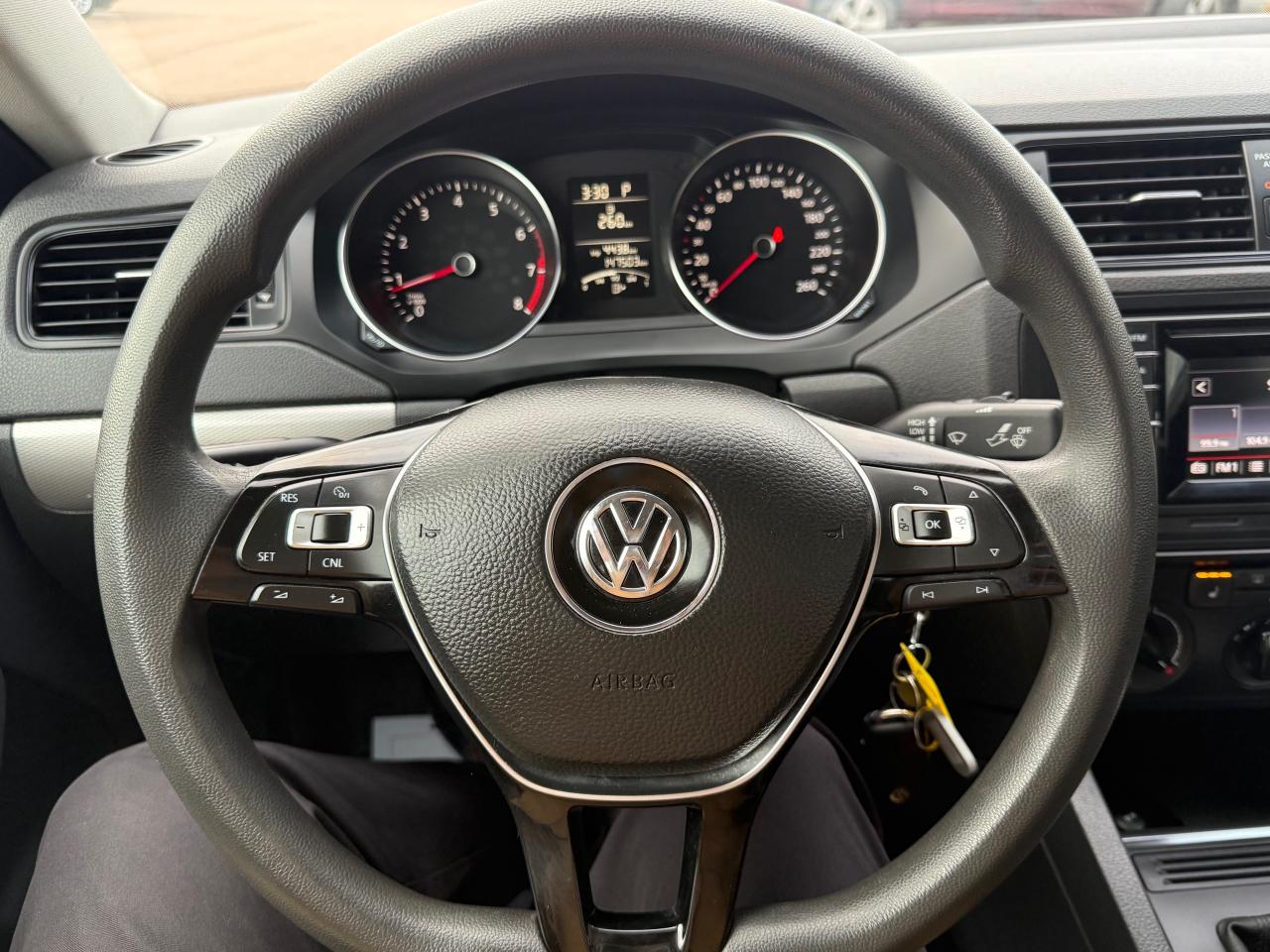 2016 Volkswagen Jetta 1.4 TSI Trendline (A6) 4dr Sedan Photo