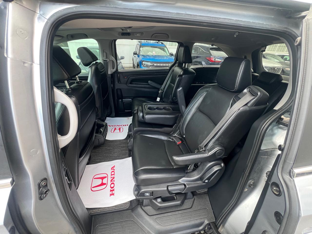 2022 Honda Odyssey EX-L RES Passenger Van Photo