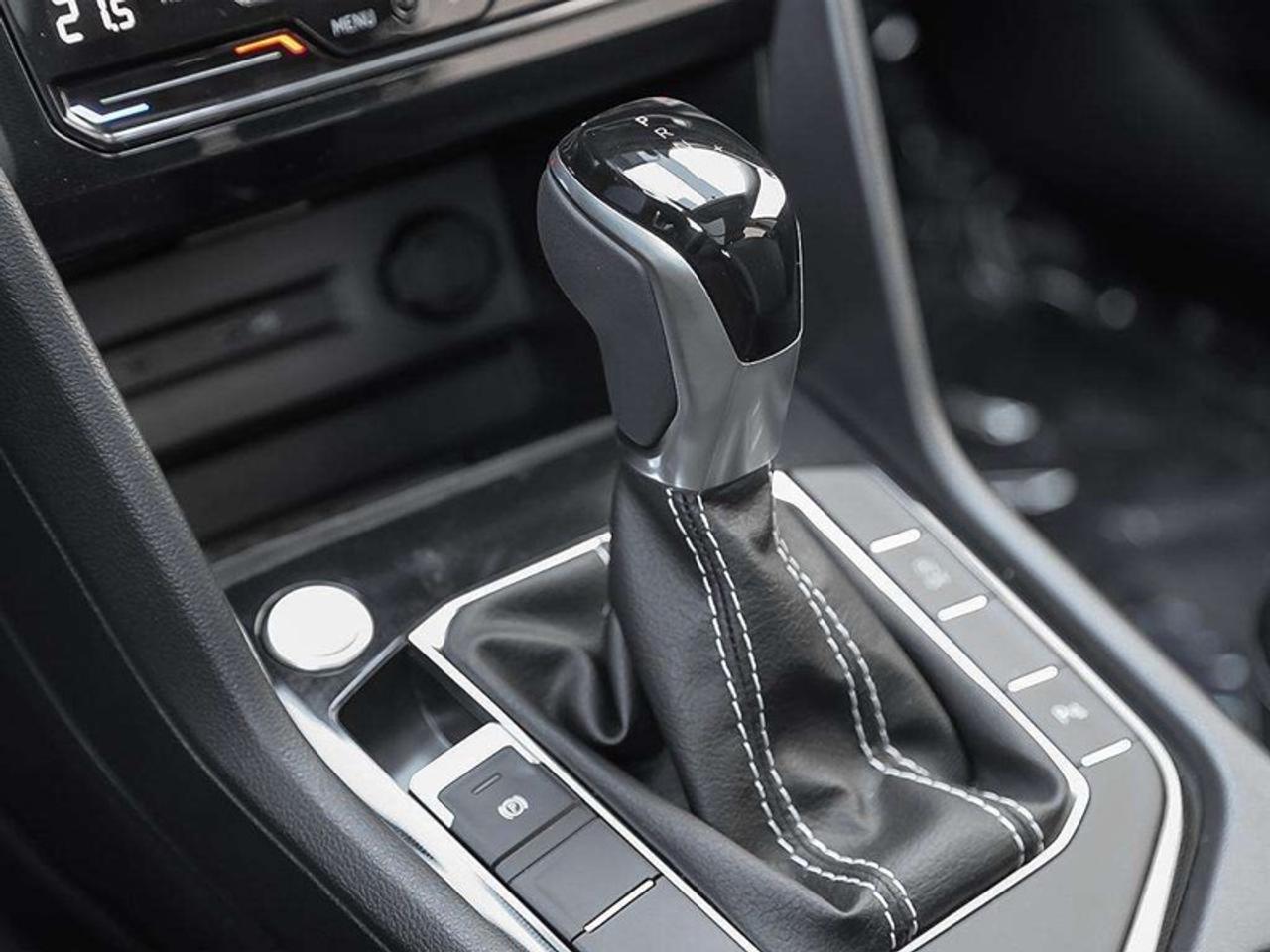 2026 Volkswagen Taos Comfortline Black Edition Photo