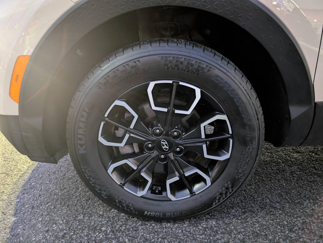 2022 Hyundai Santa Cruz PREFERRED AWD Photo2