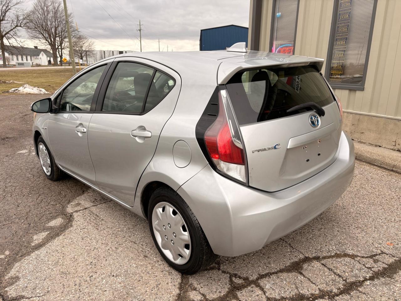 2016 Toyota Prius c 5dr HB Technology Photo