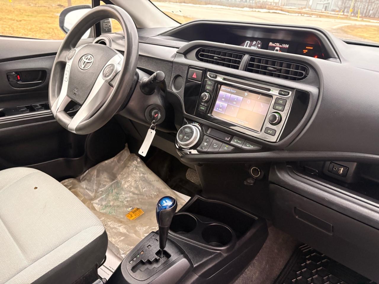 2016 Toyota Prius c 5dr HB Technology Photo