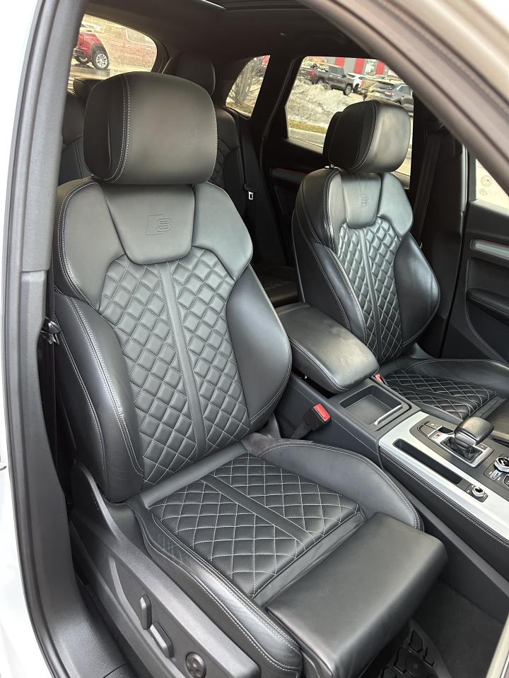 2019 Audi SQ5 TECHNIK HUD BAND & OLFUSEN SOUND NO ACCIDENTS Photo