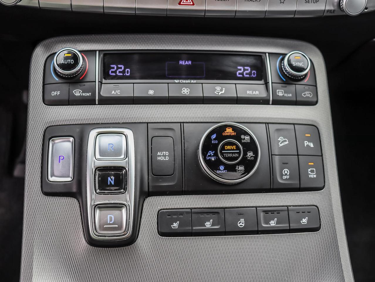 2020 Hyundai PALISADE Luxury 8 Passenger 4dr All-Wheel Drive Photo