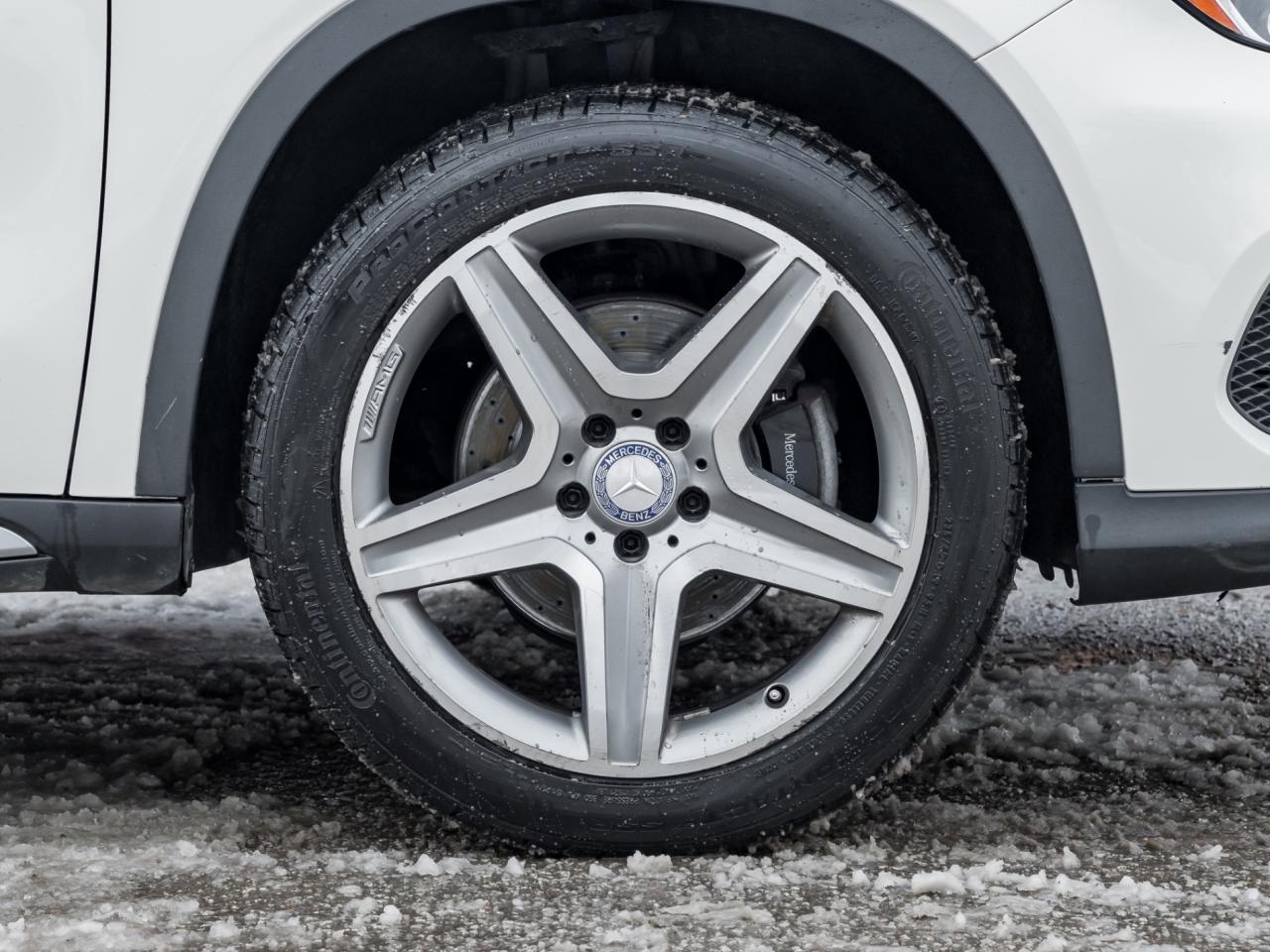 2017 Mercedes-Benz GLA 4MATIC GLA 250, Navigation, PANORAMIC SUNROOF Photo3