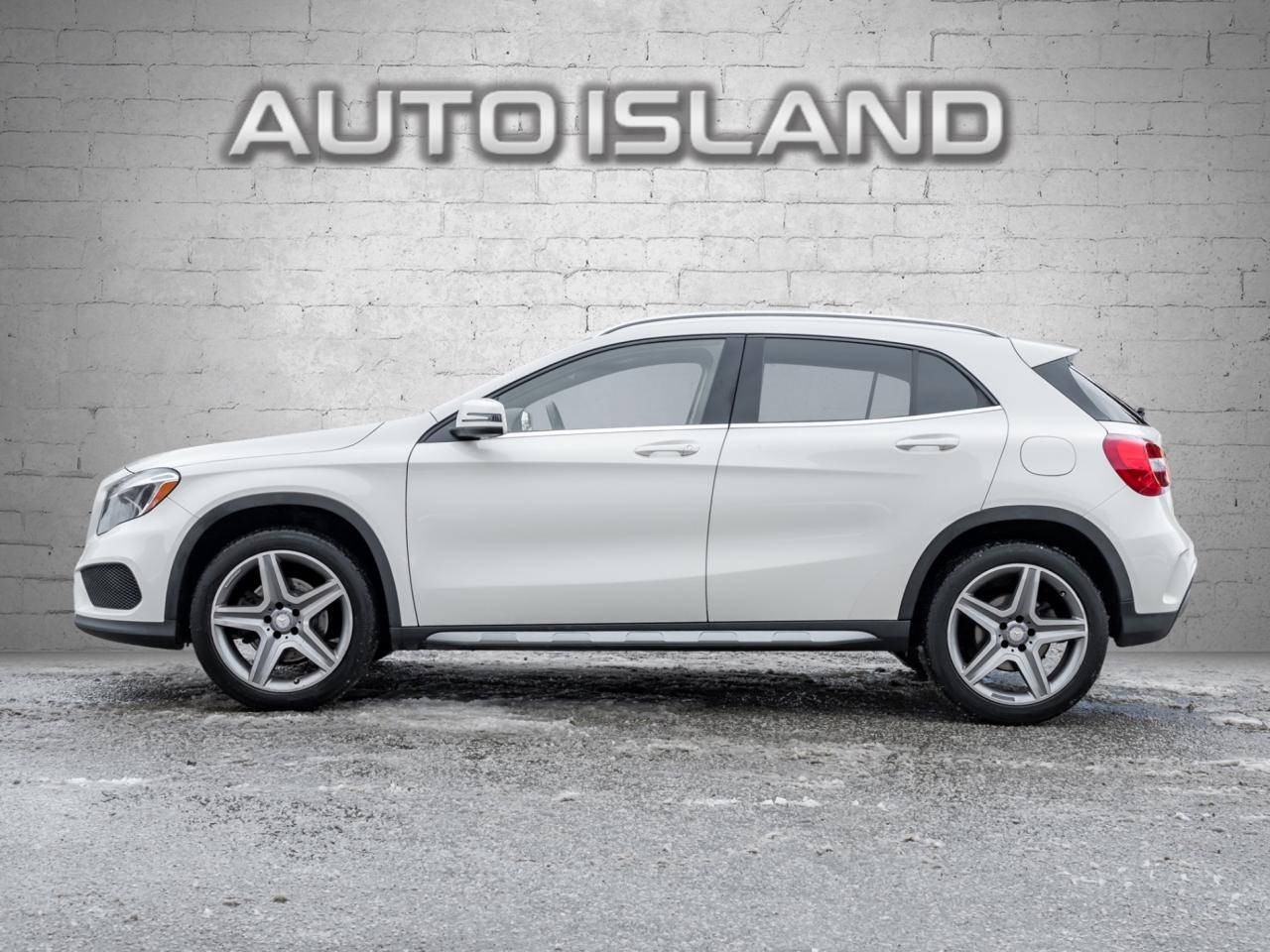 2017 Mercedes-Benz GLA 4MATIC GLA 250, Navigation, PANORAMIC SUNROOF Photo