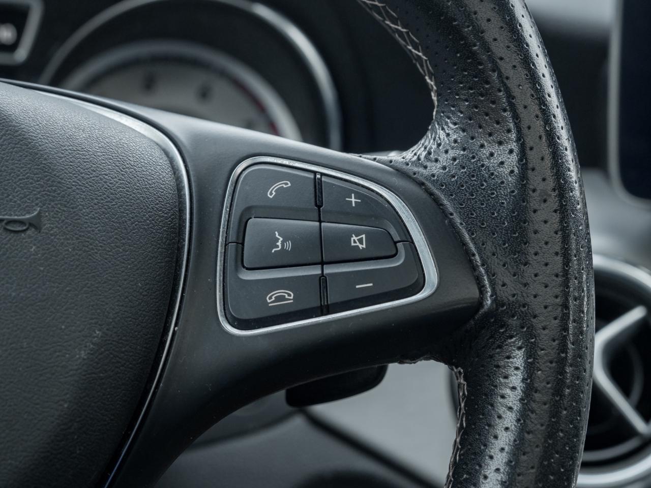 2017 Mercedes-Benz GLA 4MATIC GLA 250, Navigation, PANORAMIC SUNROOF Photo