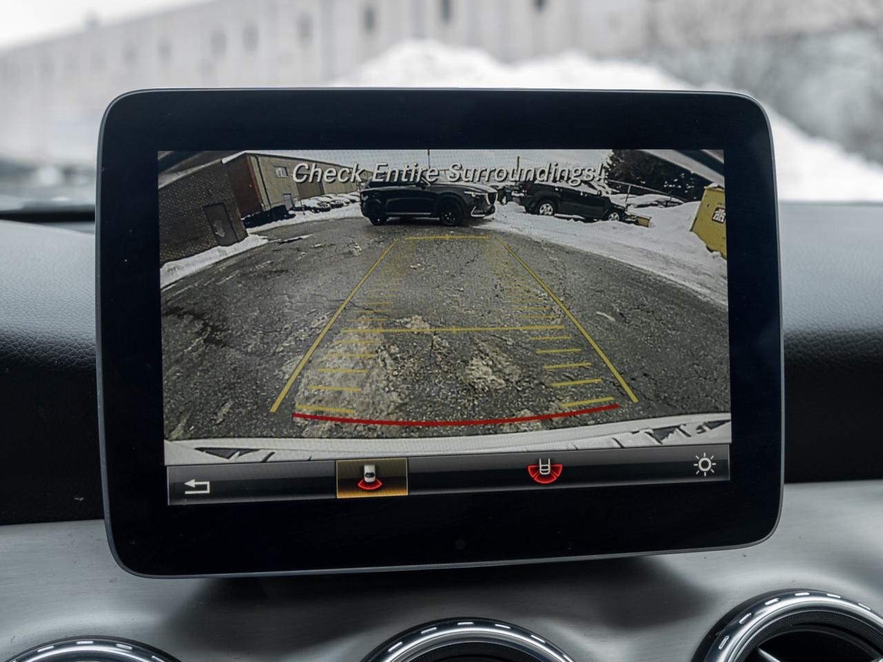 2017 Mercedes-Benz GLA 4MATIC GLA 250, Navigation, PANORAMIC SUNROOF Photo