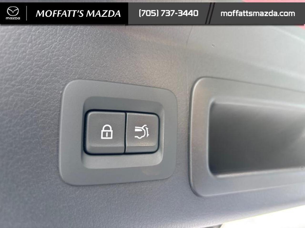 2024 Mazda CX-30 GT Photo