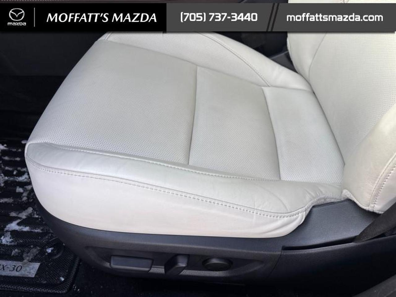 2024 Mazda CX-30 GT Photo