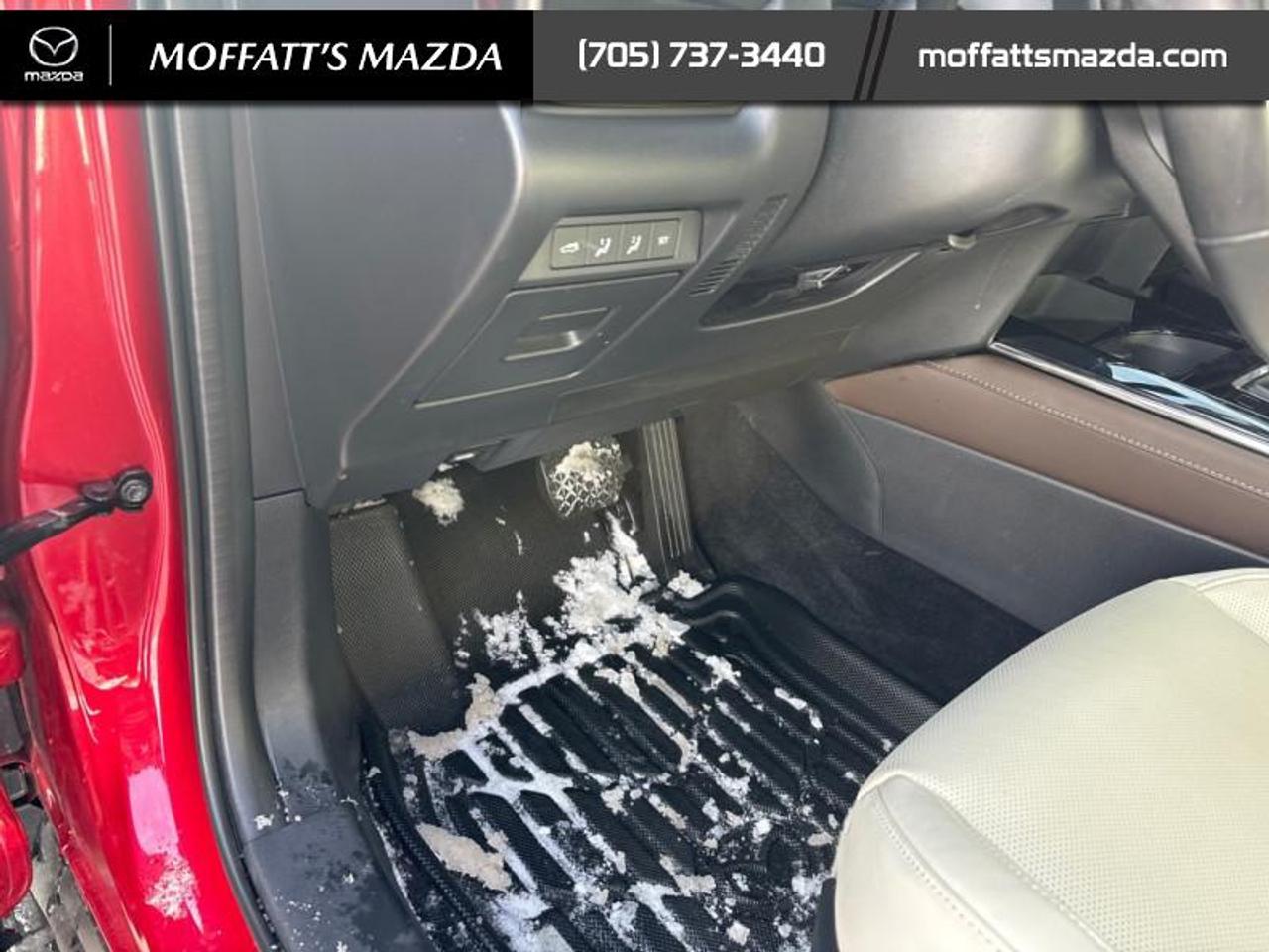 2024 Mazda CX-30 GT Photo