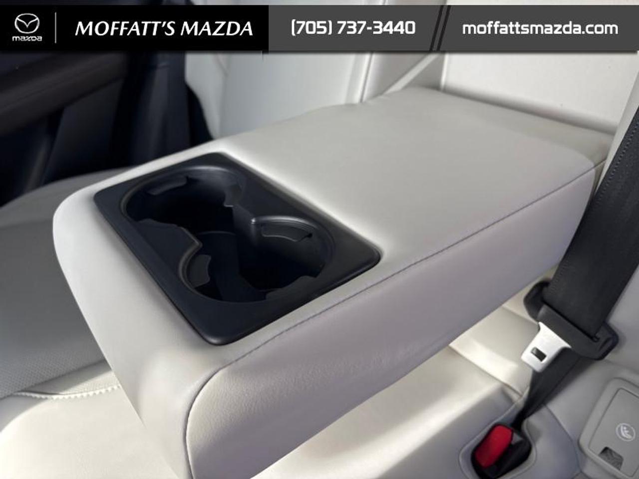 2024 Mazda CX-30 GT Photo